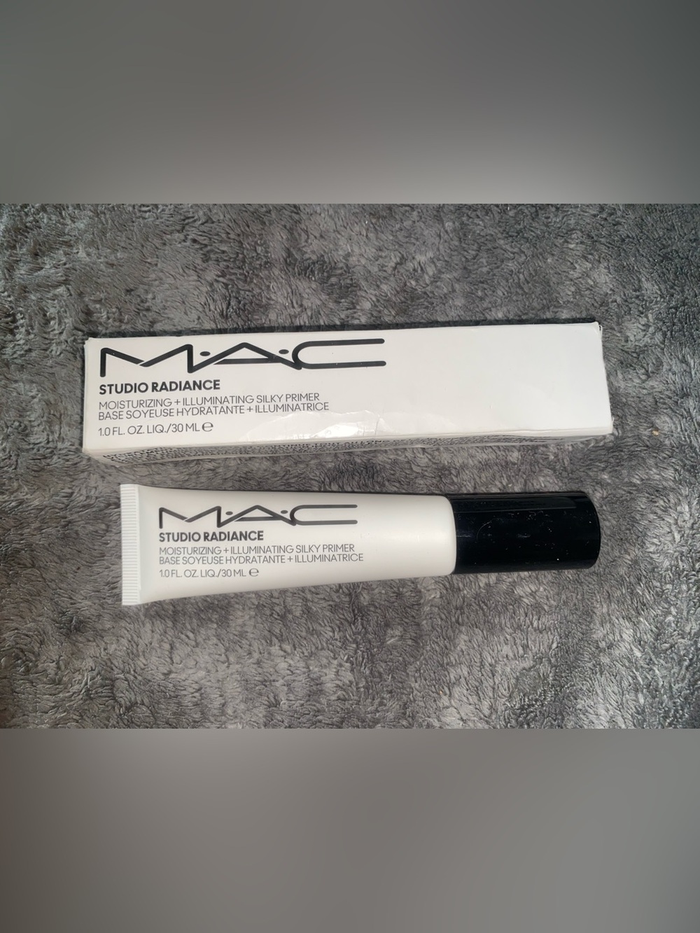 MAC Cosmetics Studio Radiance Moisturizing Primer - White & Black
